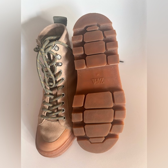 Low Heel Laced Ankle Boots - Picture 6 of 7